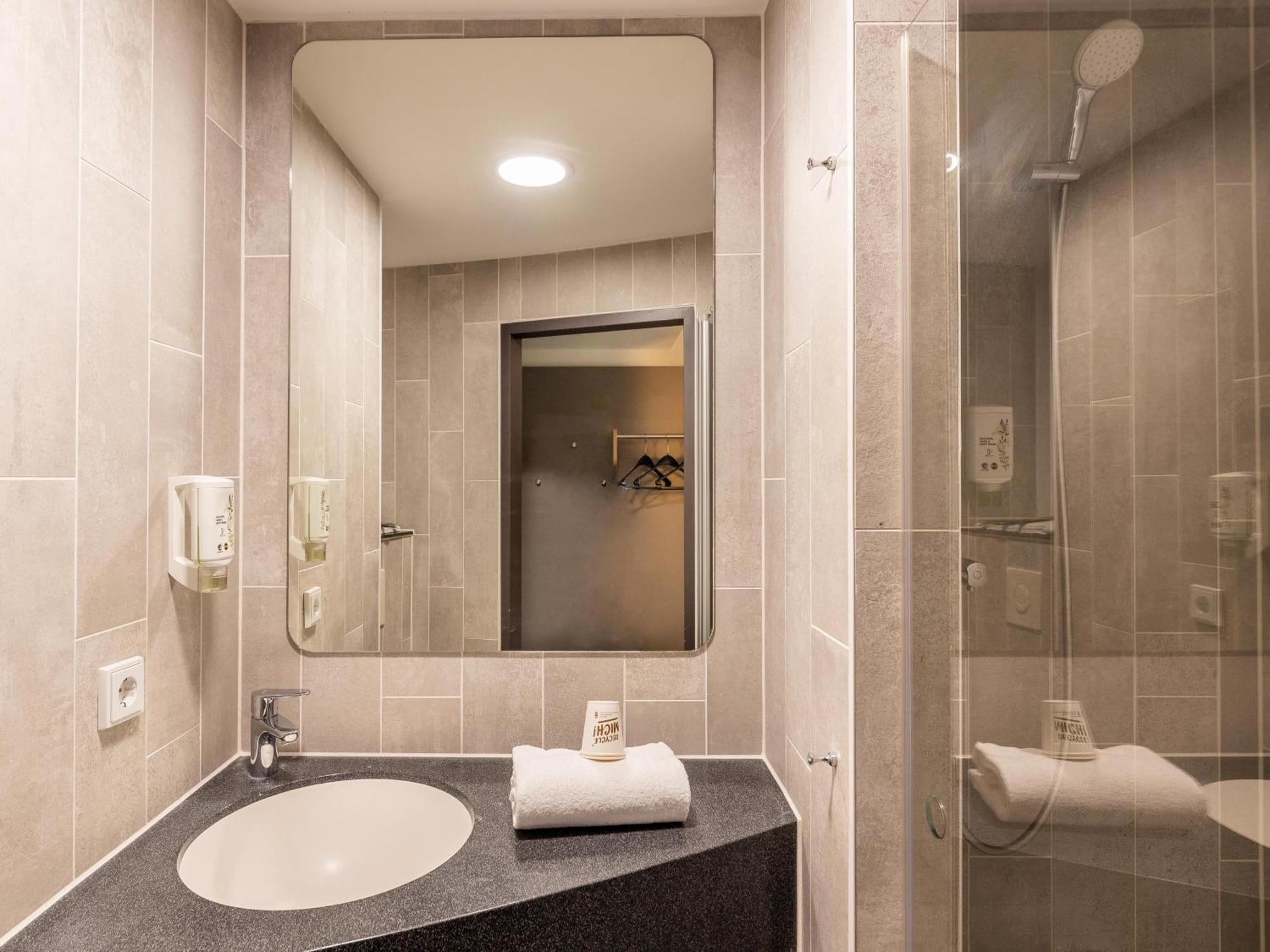 Hotel Düsseldorf-airport 2*