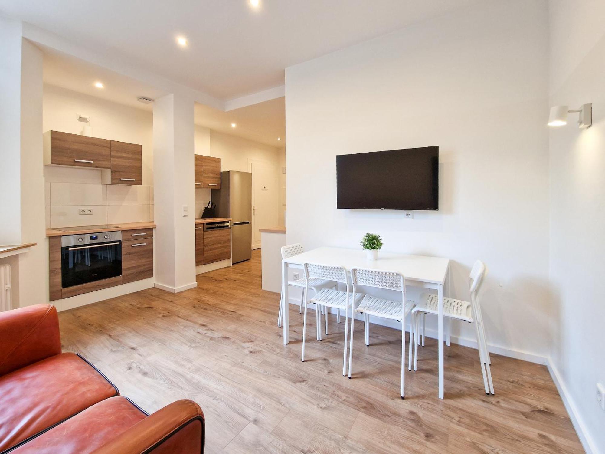 Apartamento Raj Living - 1 Or 3 - 20 Min Messe Dus And Old Town Dus *