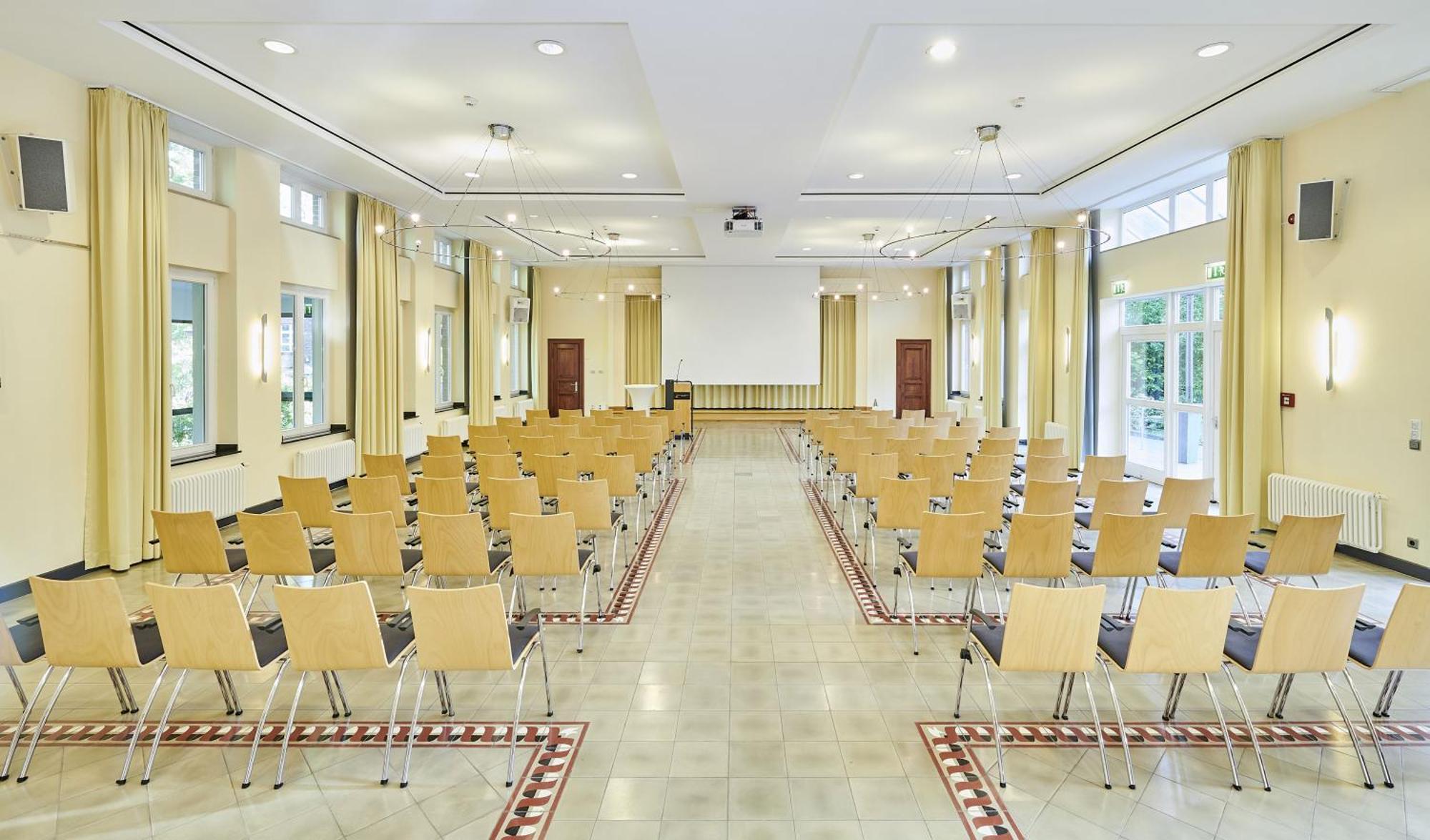 Mutterhaus Hotel 4*