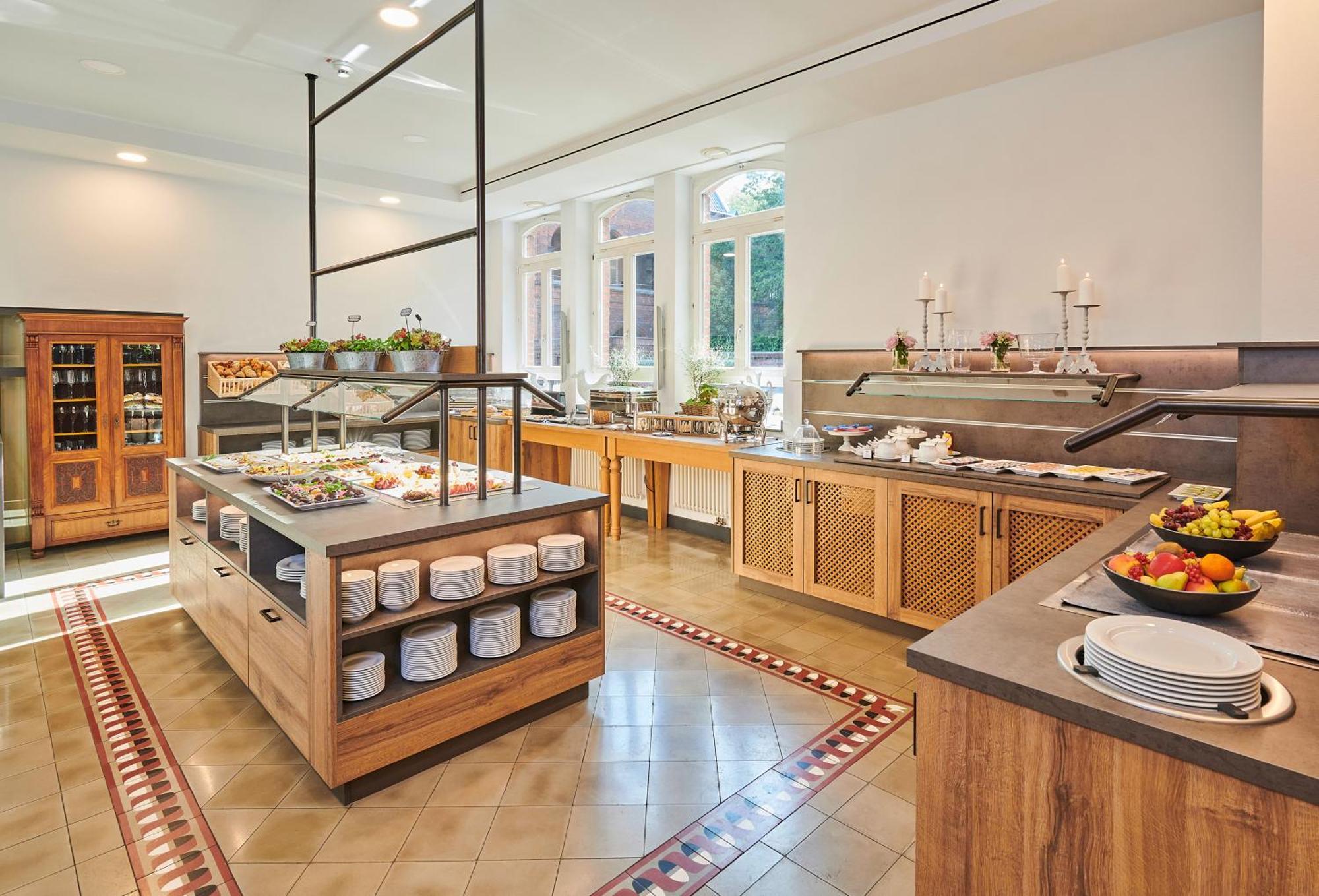 Mutterhaus Hotel 4*