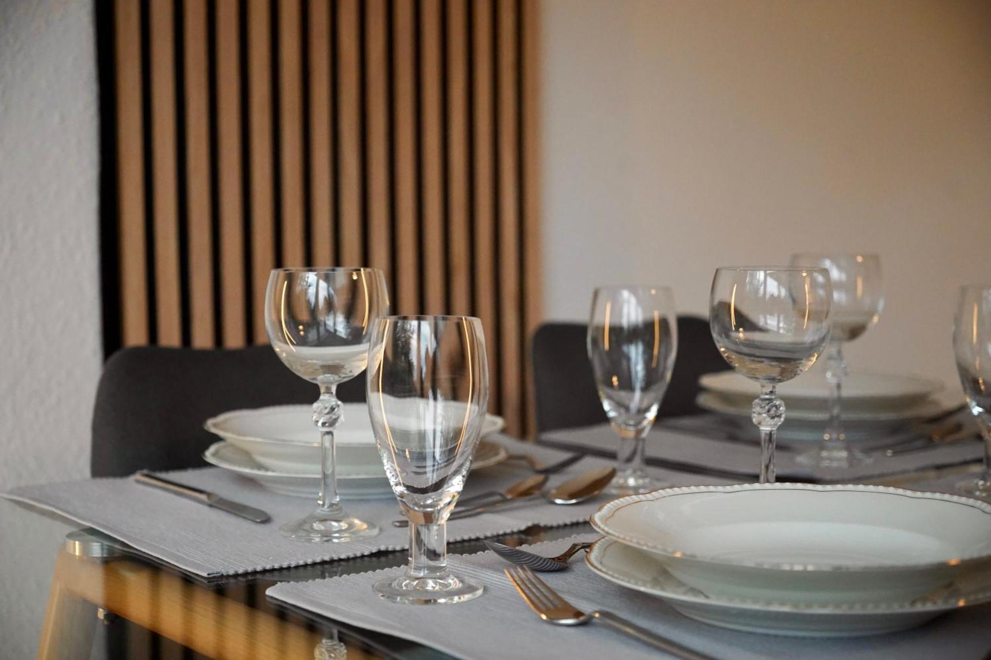 Apartment Modern 2.5 Bedroom Duplex Near Messe, Airport, Arena Dusseldorf