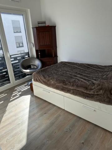 Modern Near Airport Apartment