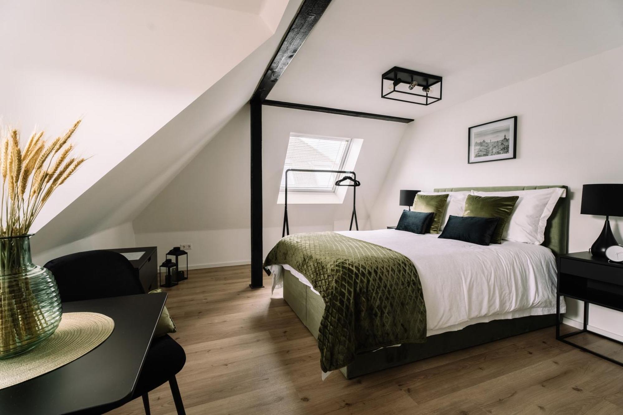 Flat 2.0 * Dusseldorf