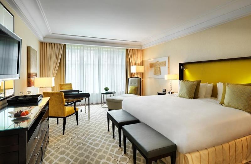Hotel Capella Breidenbacher Hof 5*