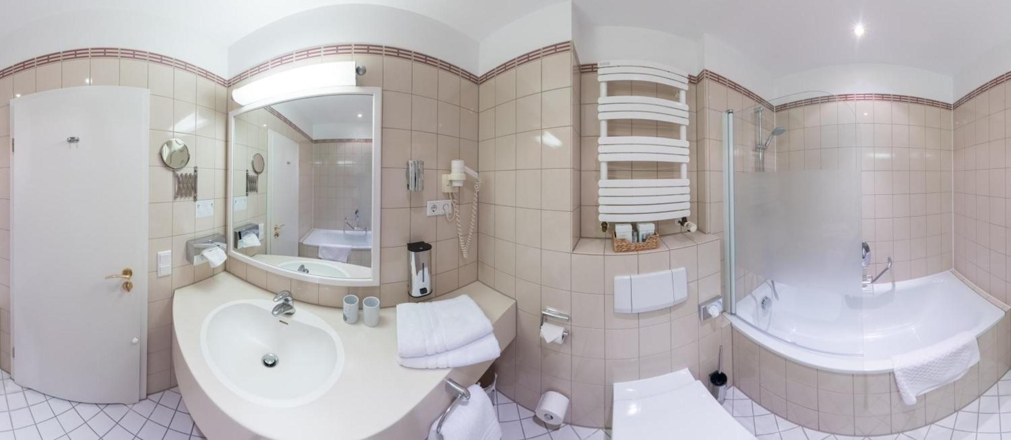 Hotel Im Park 3*