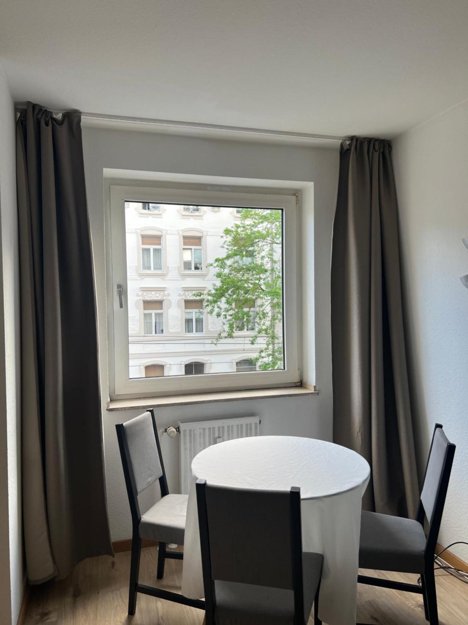 Apartment Tmj 1 Düsseldorf