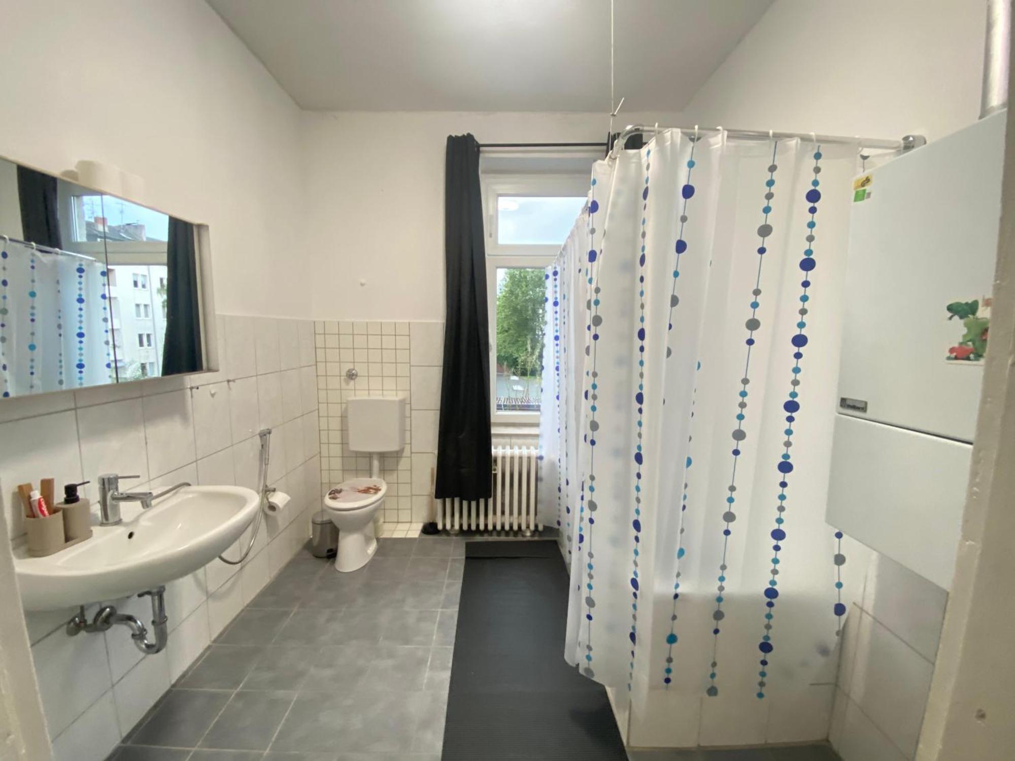 Gemuetliche, Helle, Ruhige Im Zentrum Von Appartement Düsseldorf