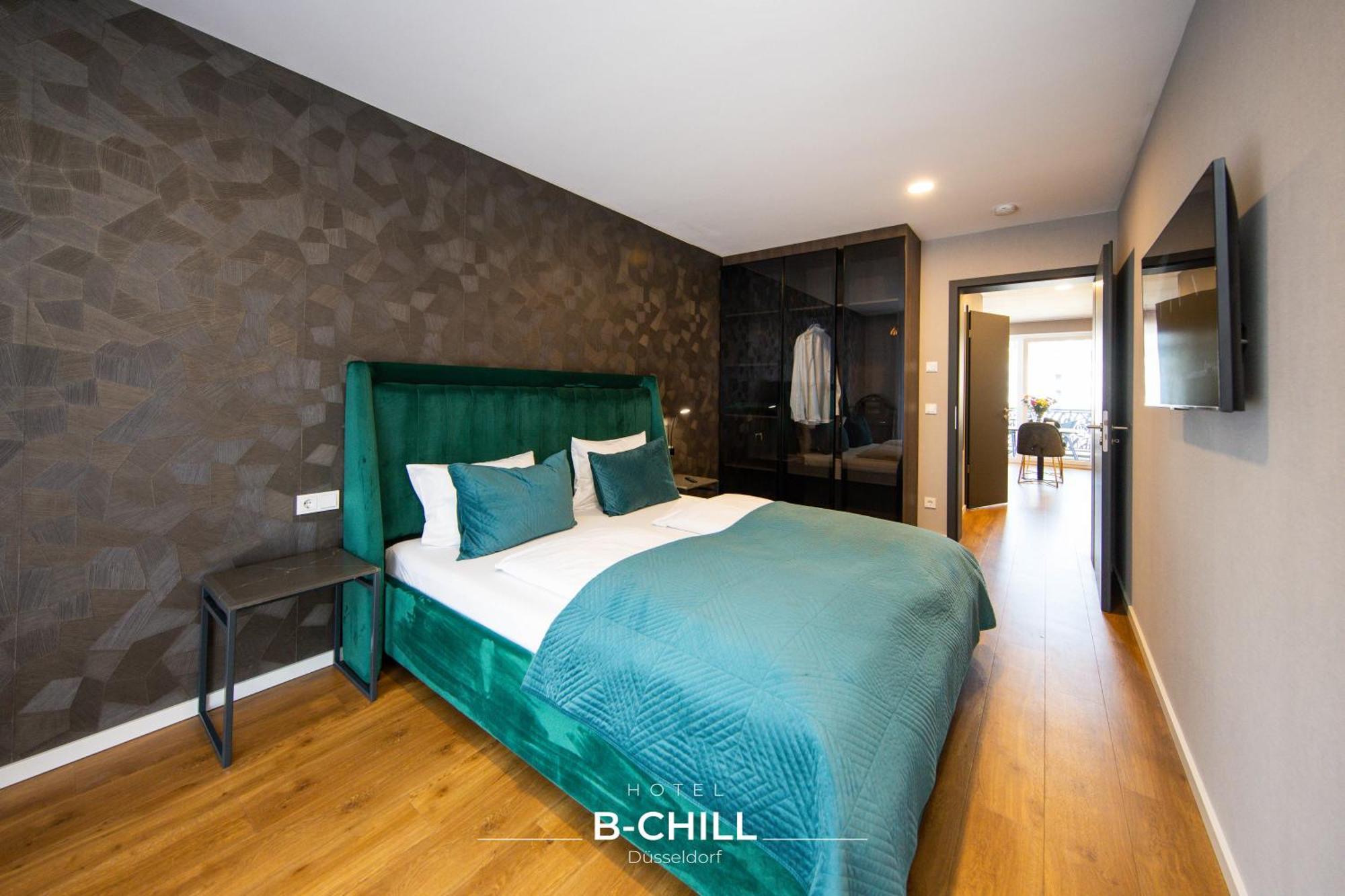 B-chill Hotel 4*