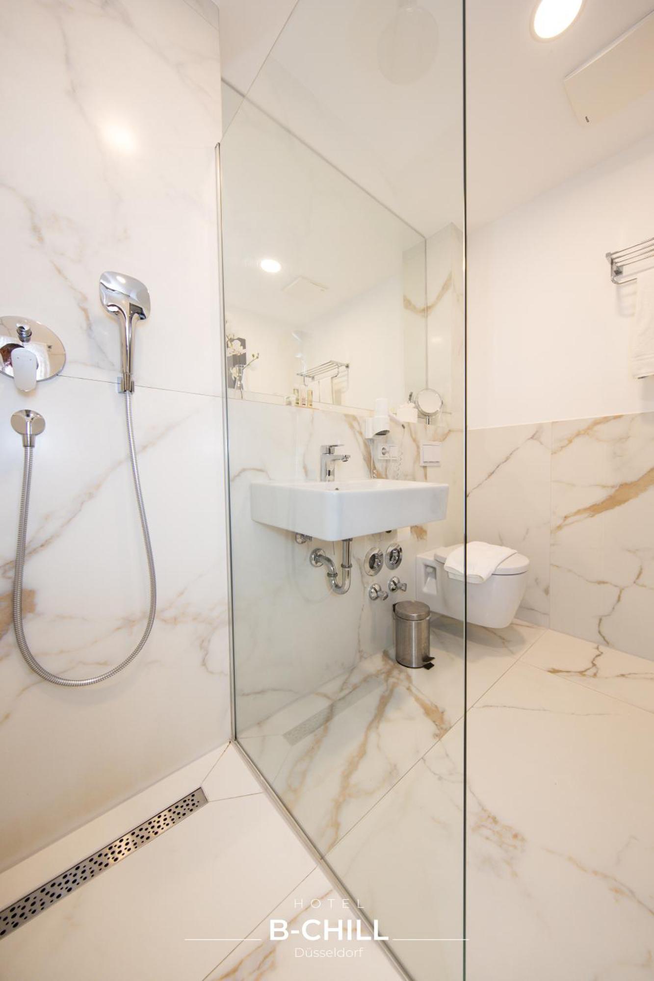 Hotel B-chill 4*