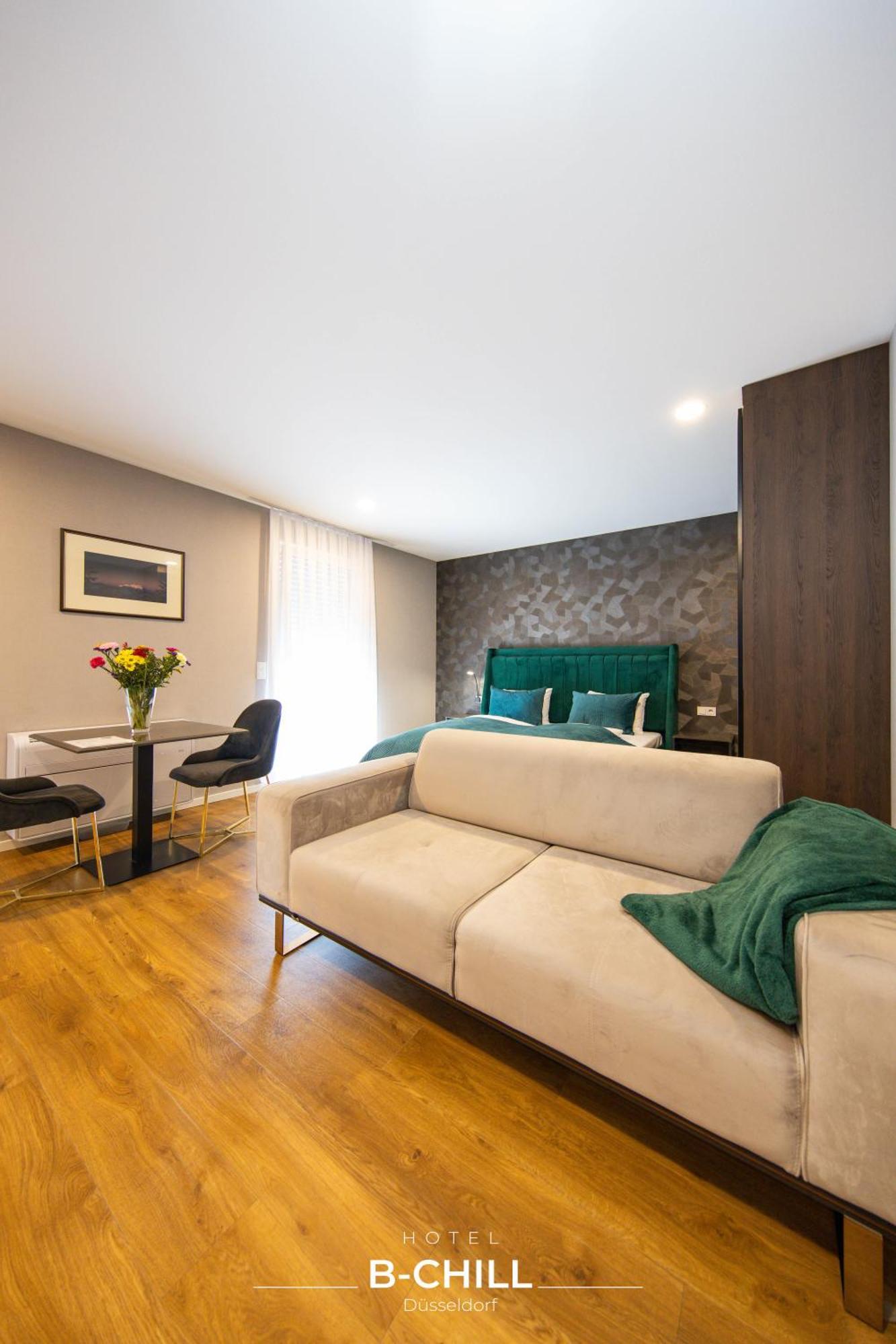 B-chill Hotel 4*