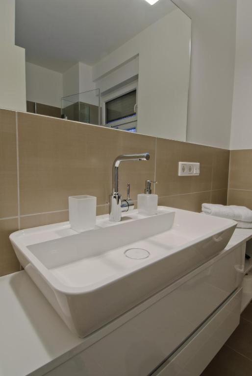 Helvetia Apartment