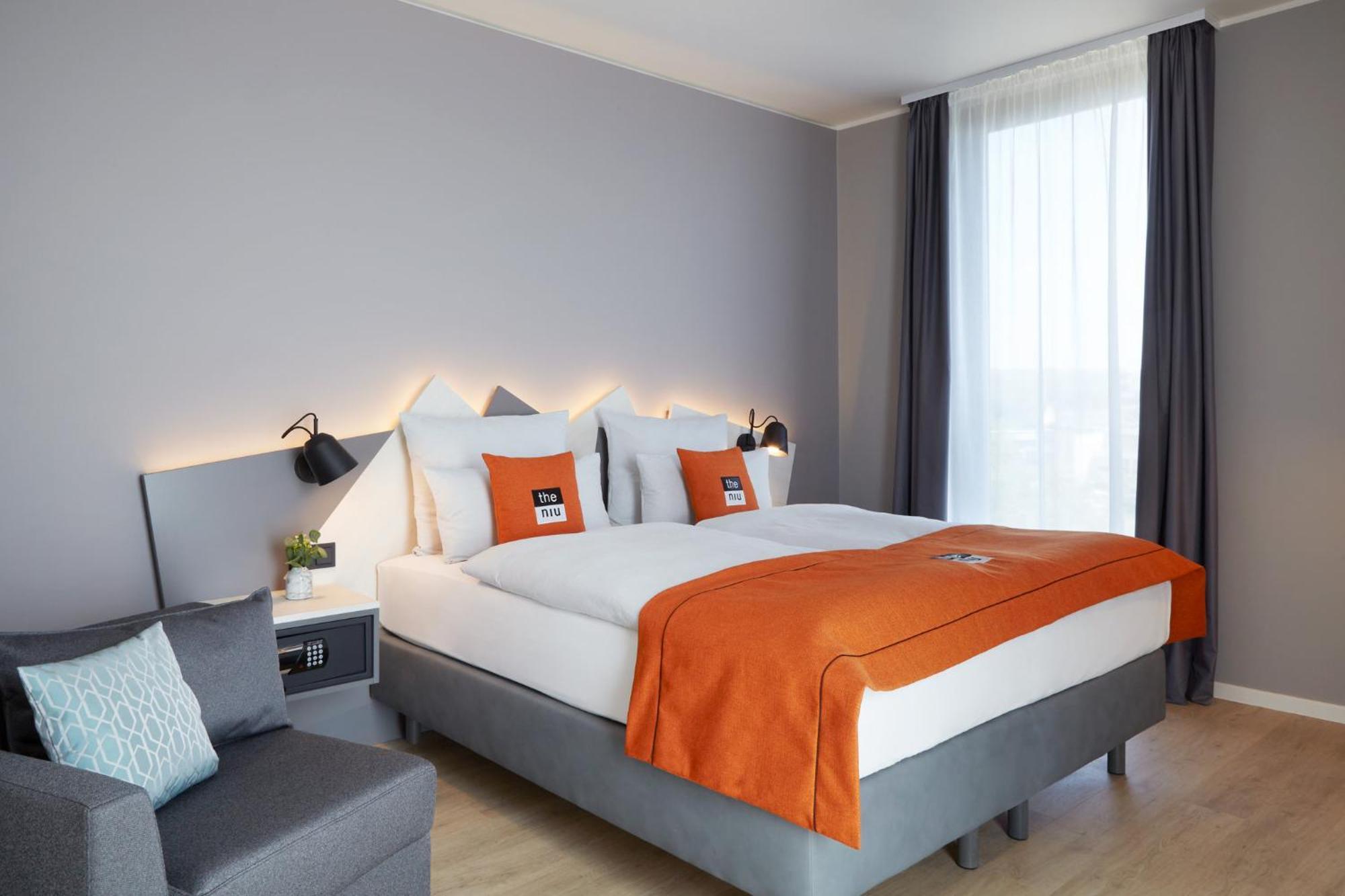 Hotel - The Niu, Hub Messe By Ihg