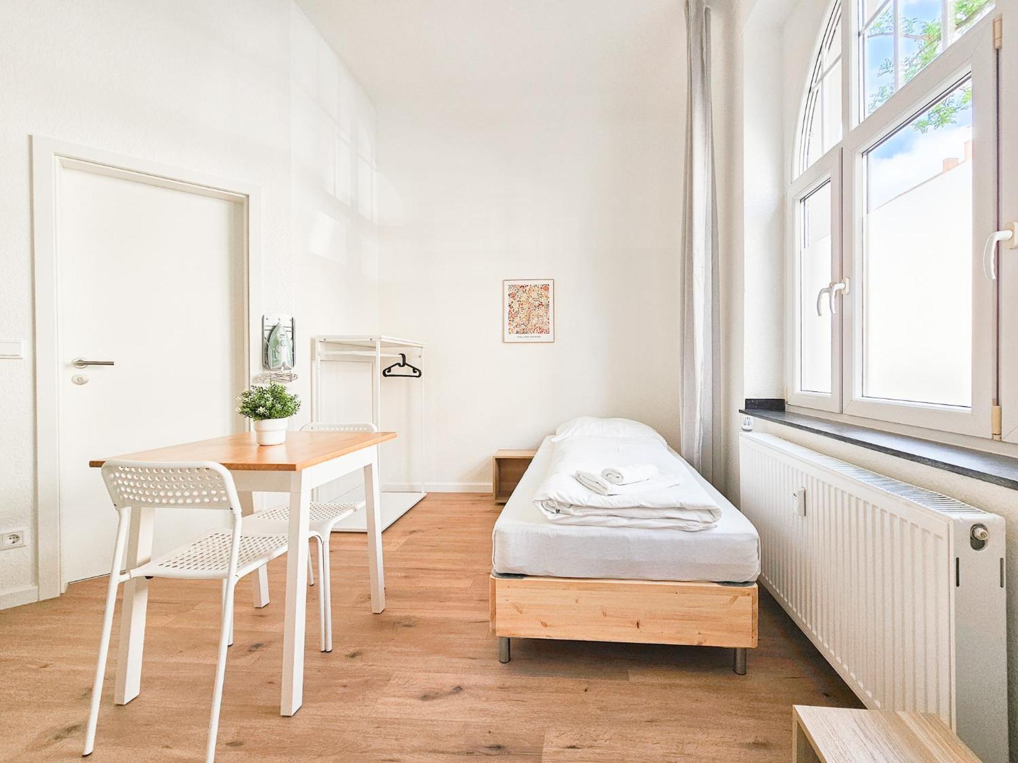 Raj Living - - 15 Min Zur Messe Dus *