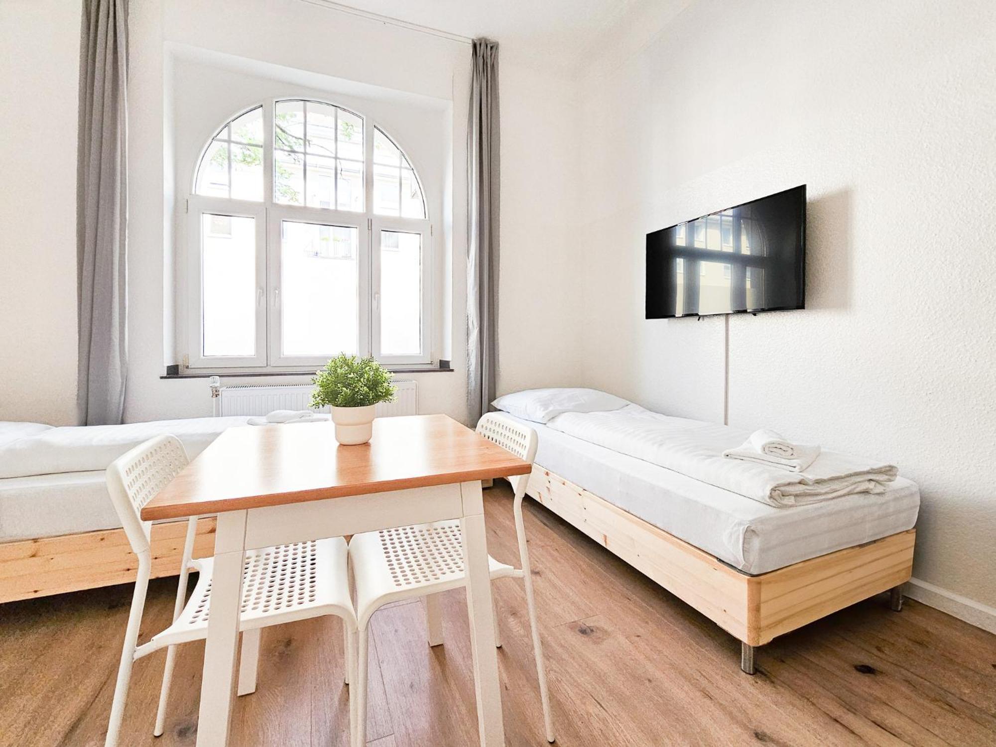 Raj Living - - 15 Min Zur Messe Dus Apartment *