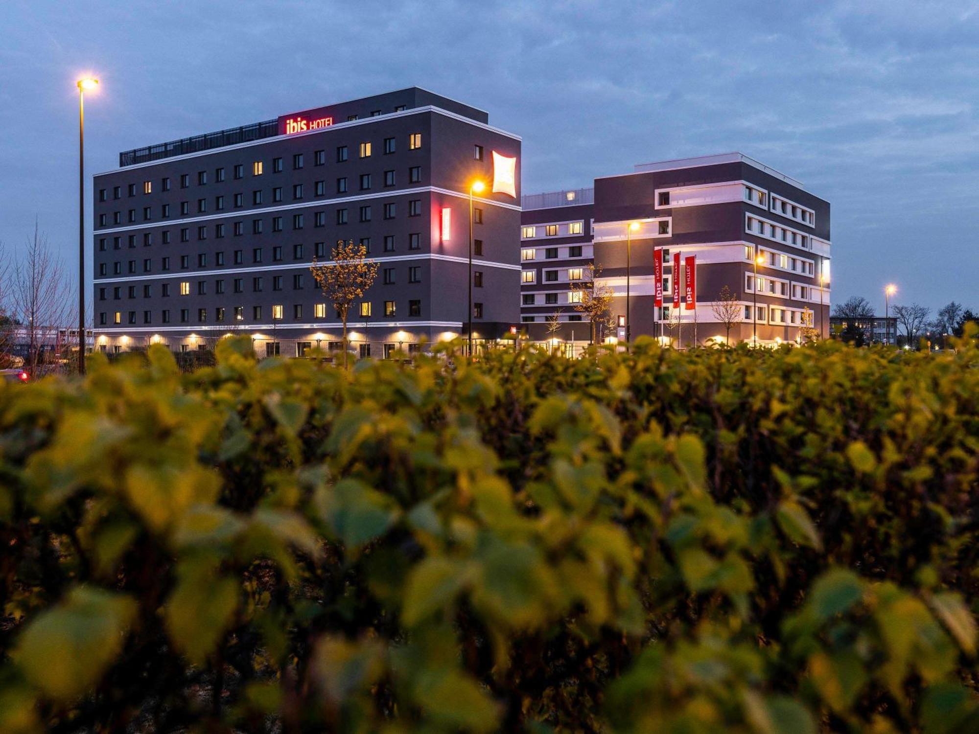 Hotel Ibis Airport
