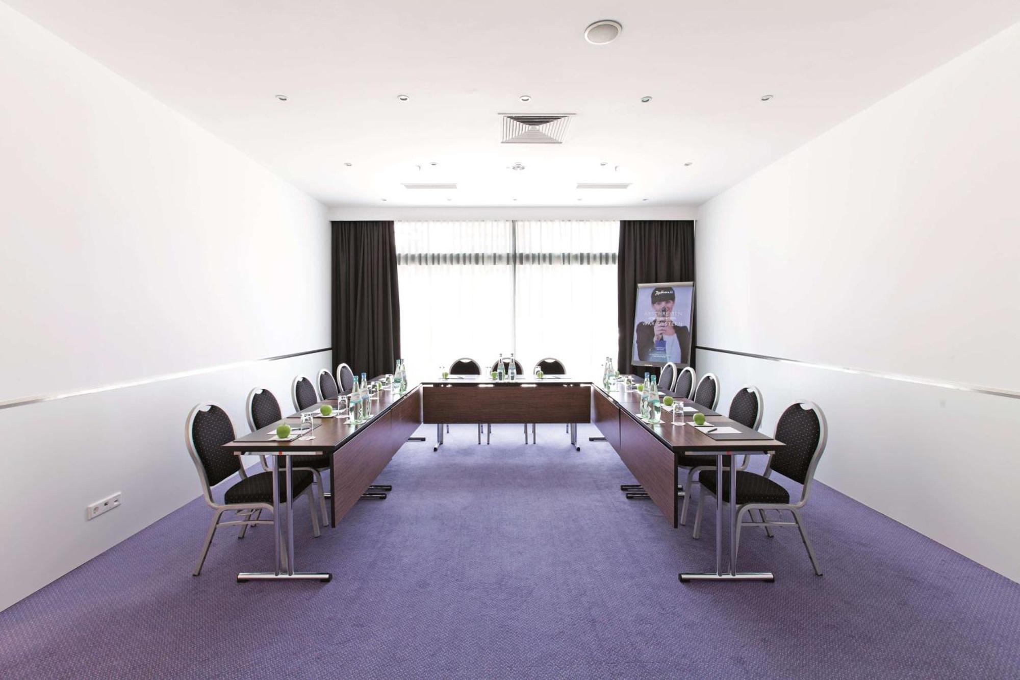 Hotel Radisson Blu Conference Hotel, Düsseldorf
