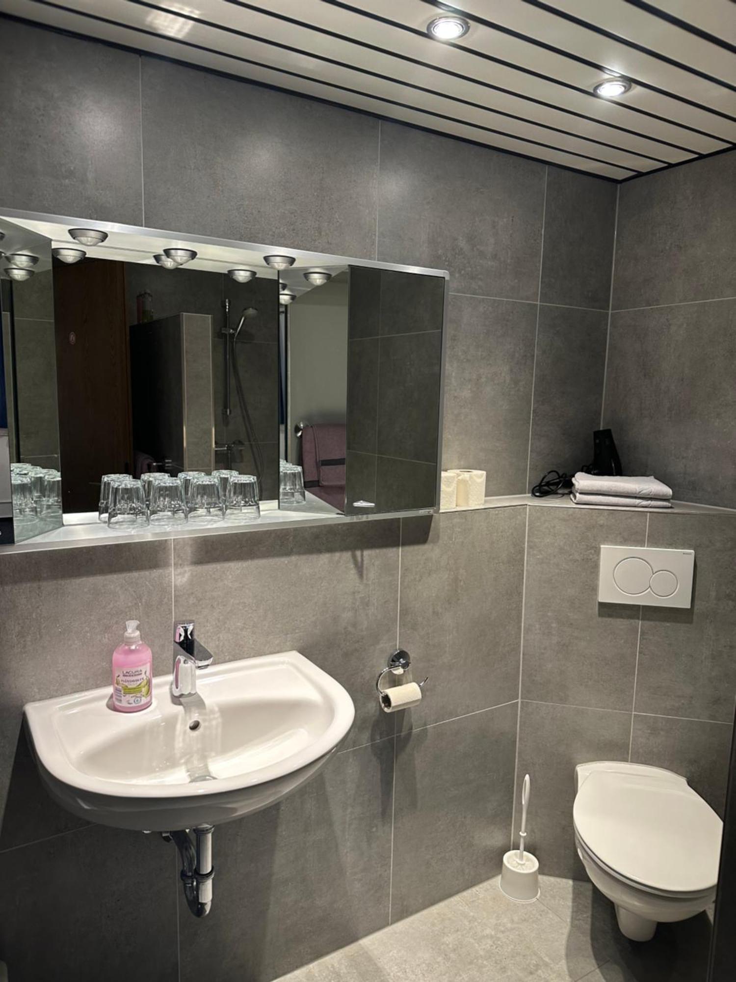 Am Vogelsanger Weg Hotel 3*