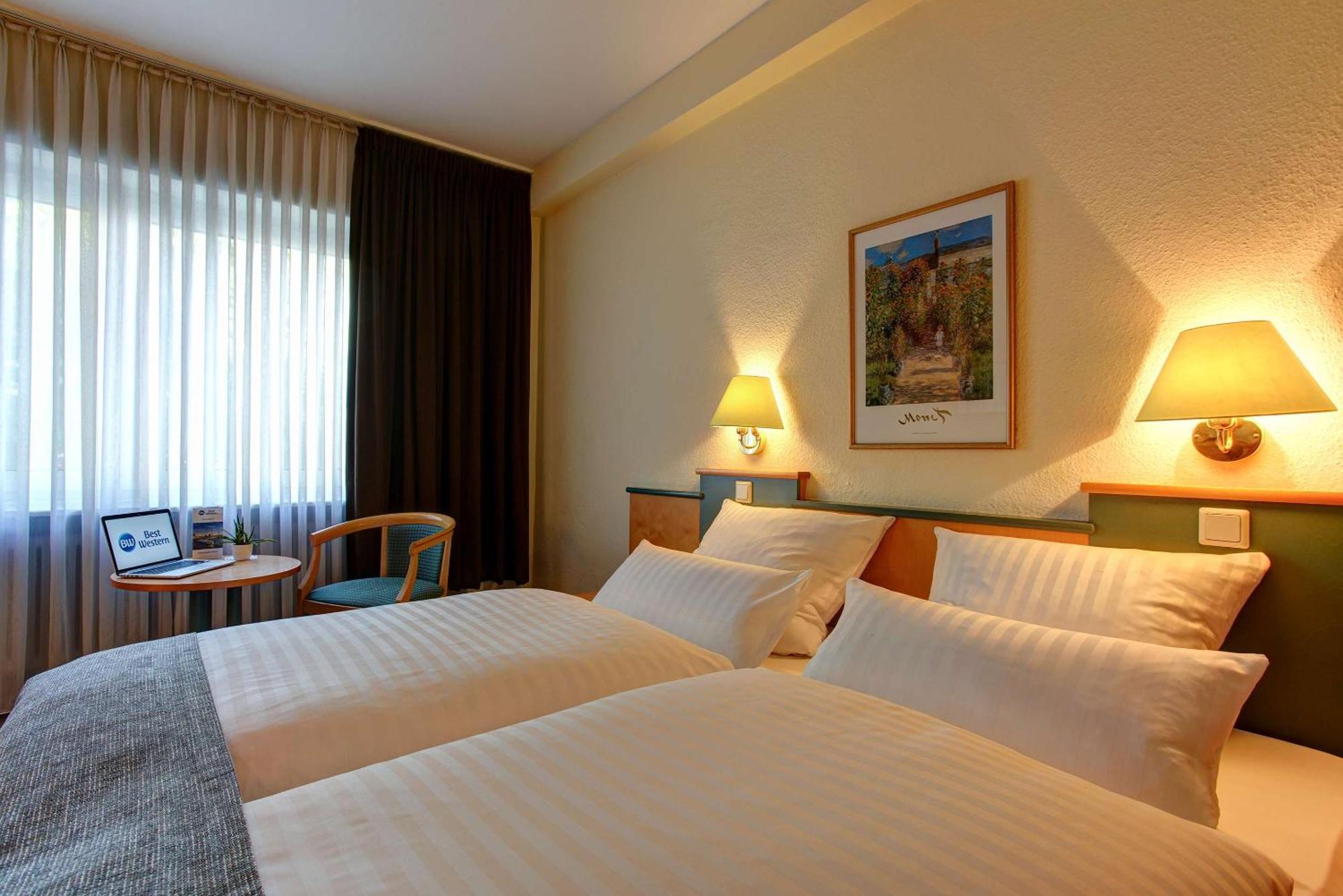 Sure By Best Western Ambassador