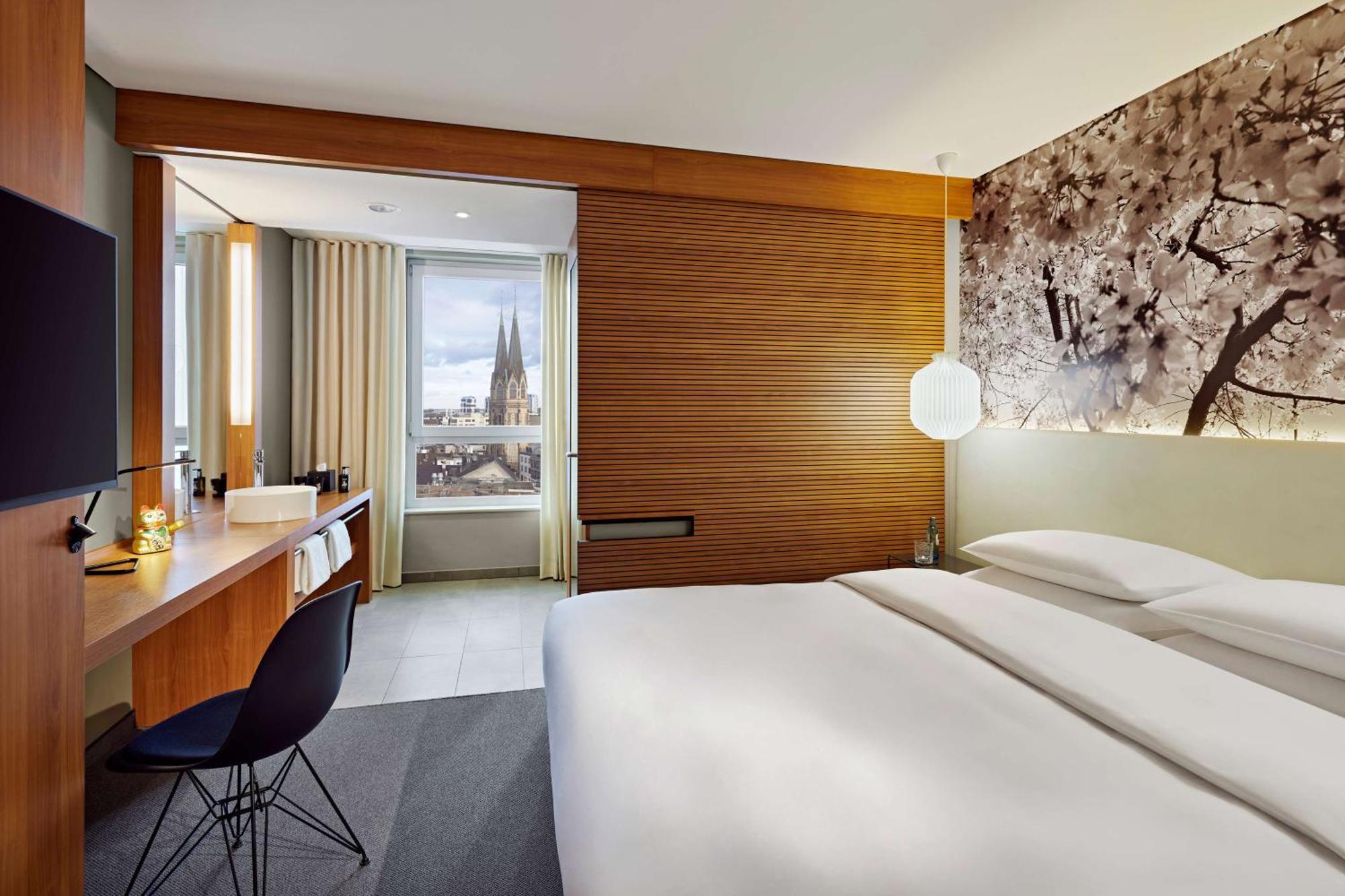 Me And Dusseldorf, By Hyatt Hotel 4*