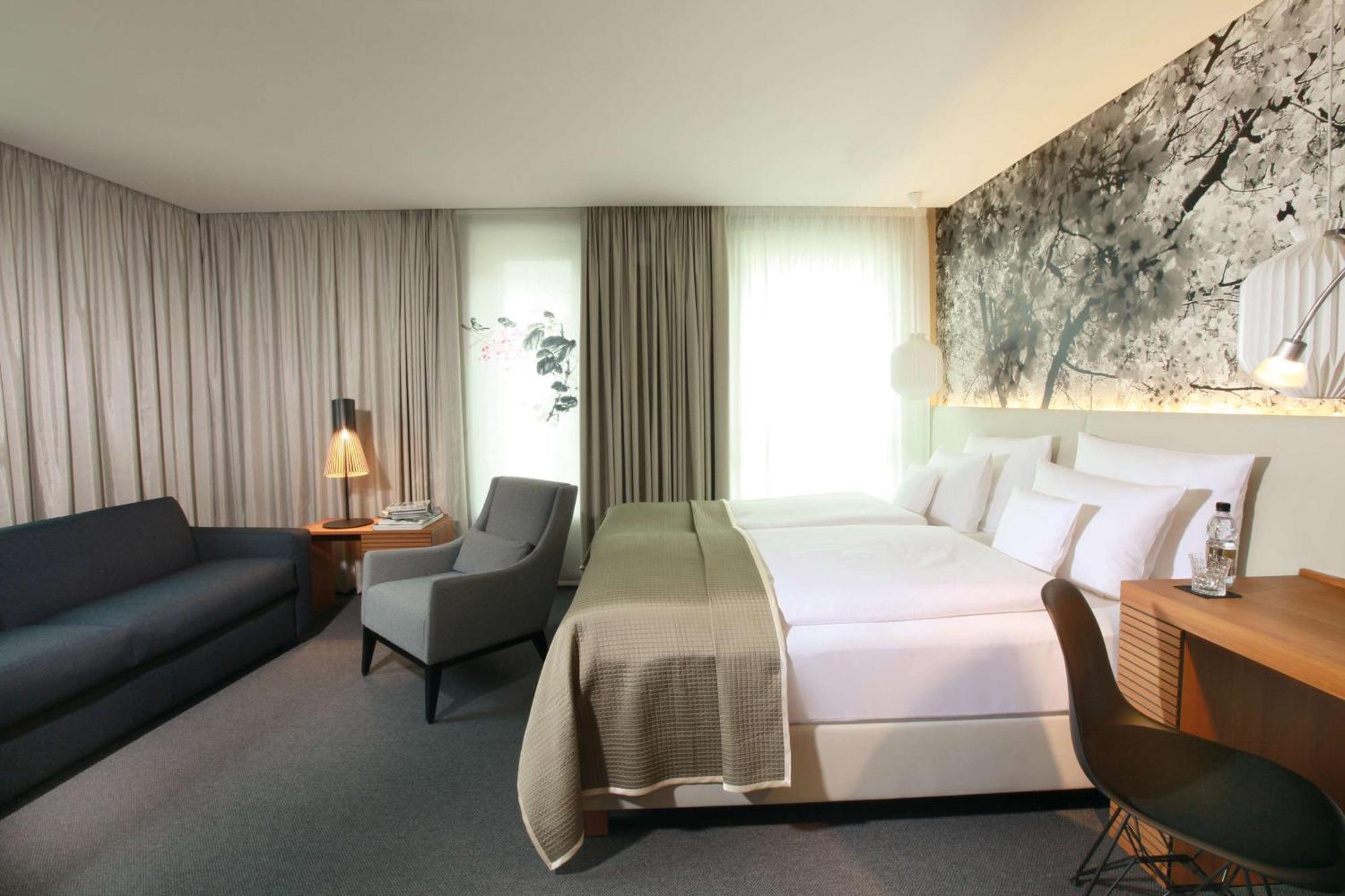Hotel Me And Dusseldorf, By Hyatt