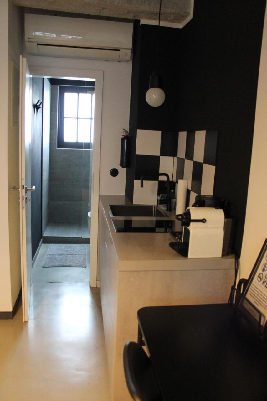 Square Rooms 8 Apartment *