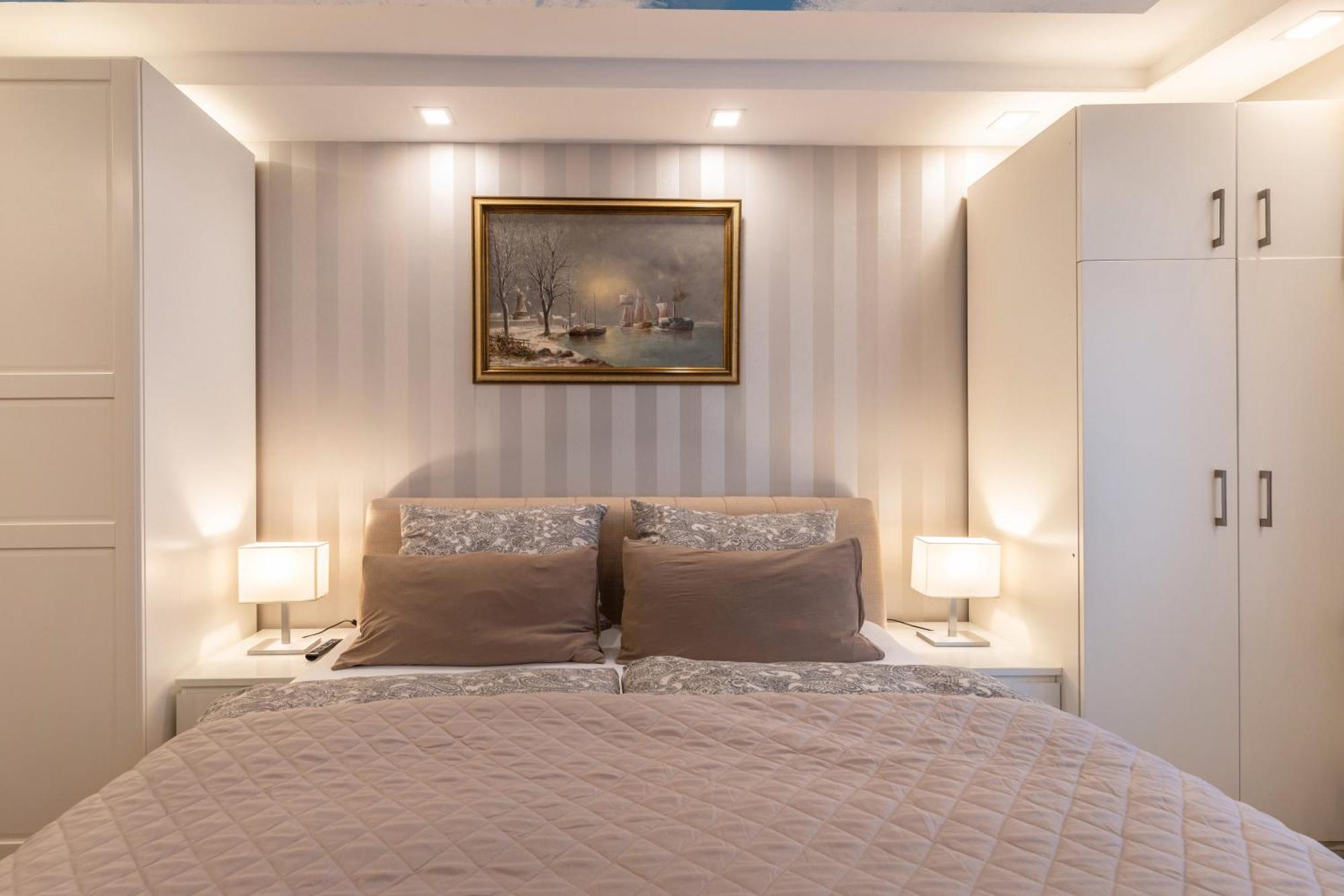 Zuhause 2 * Dusseldorf