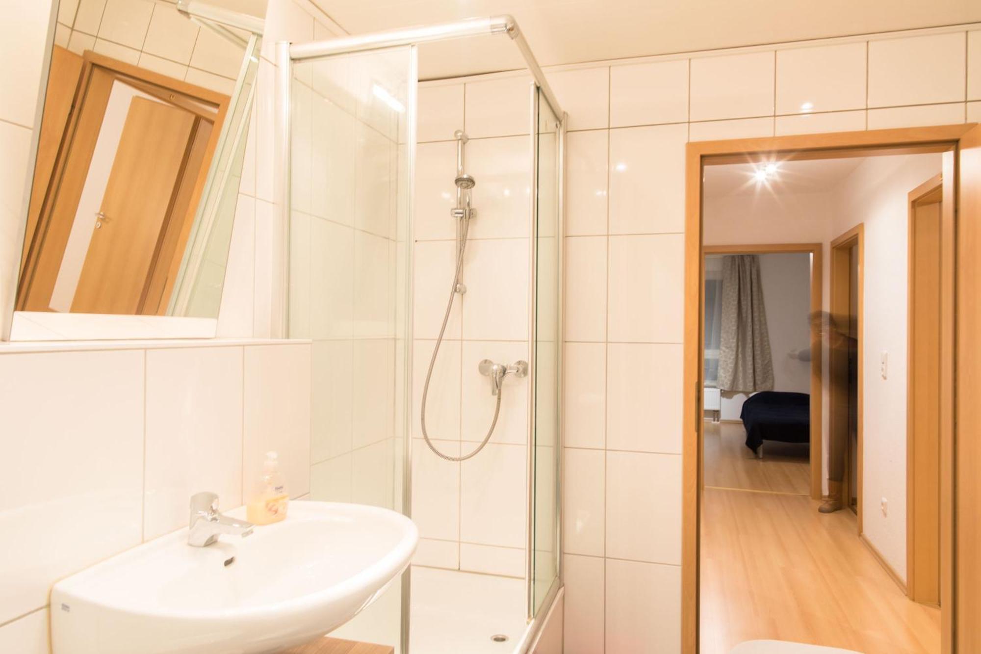 3 Bedroom House With 2 Bathrooms In - Haus Mit 3 Schlafzimmer 2 Badezimmer In Holiday home *