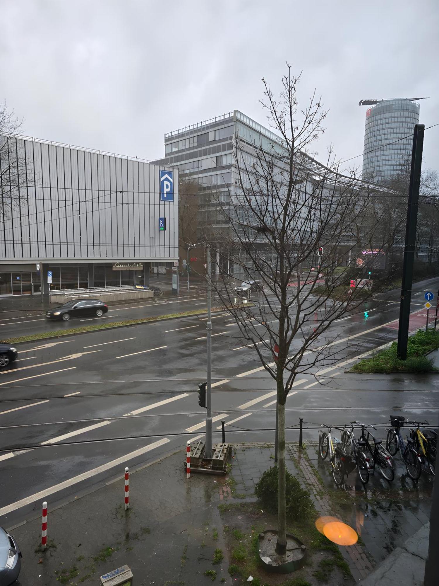 Luxury Center Of *
