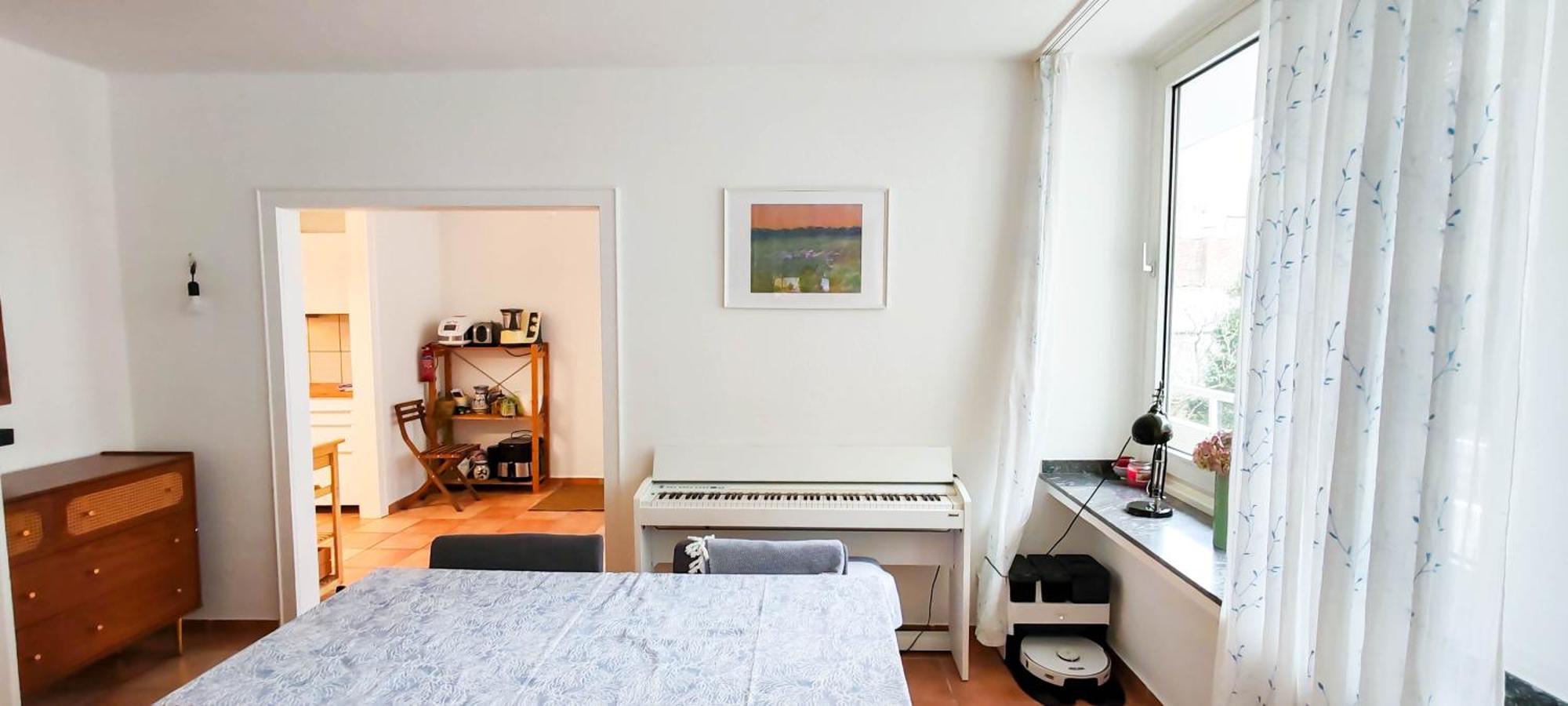 Elegant Close To Main Train Station