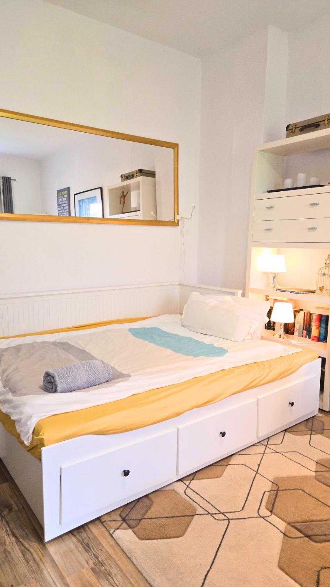 Beautiful Cozy 1-room Apartment, Near Rhine * Dusseldorf