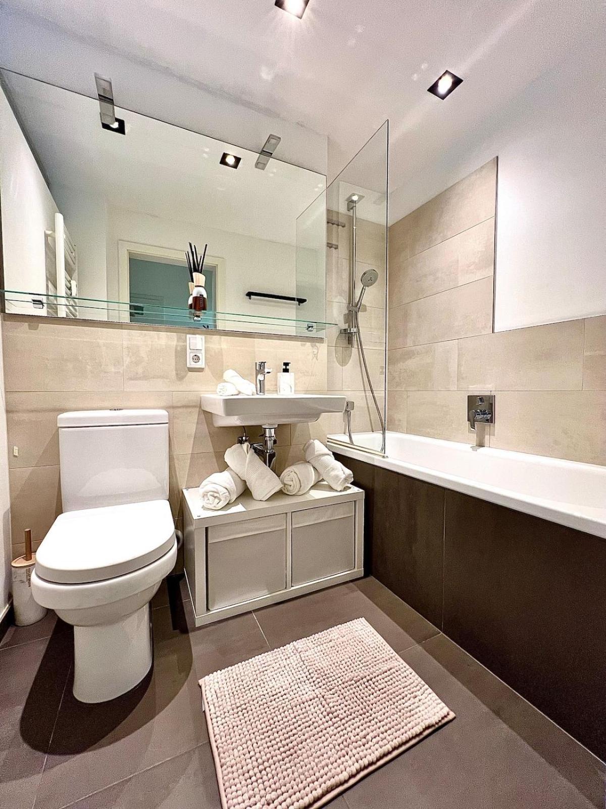Apartment Balkon Und Eleganz *
