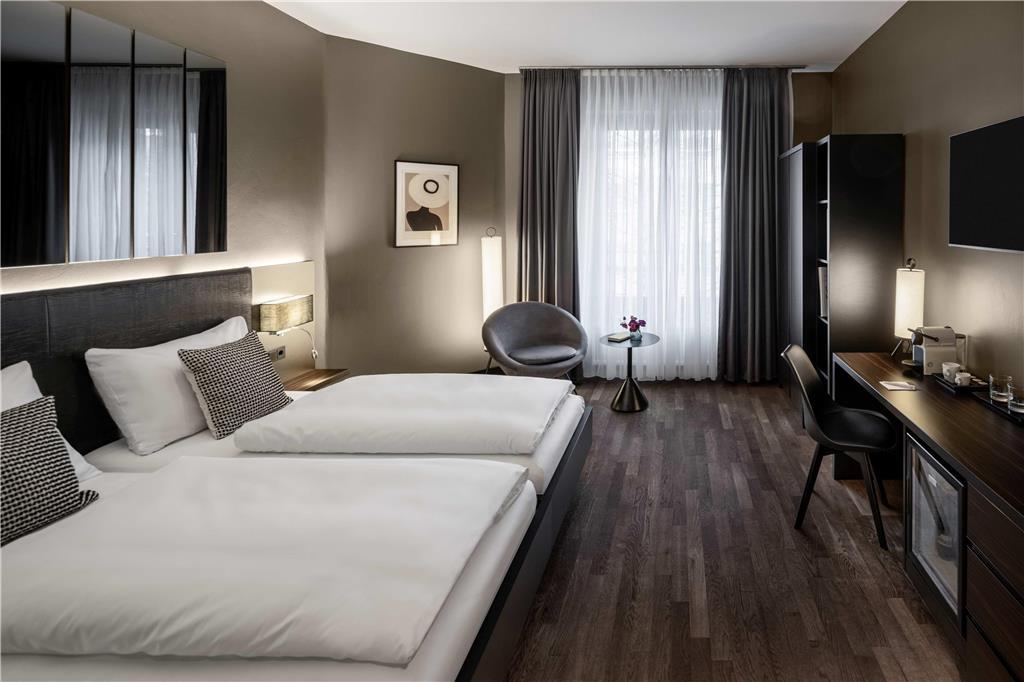Hotel Amano