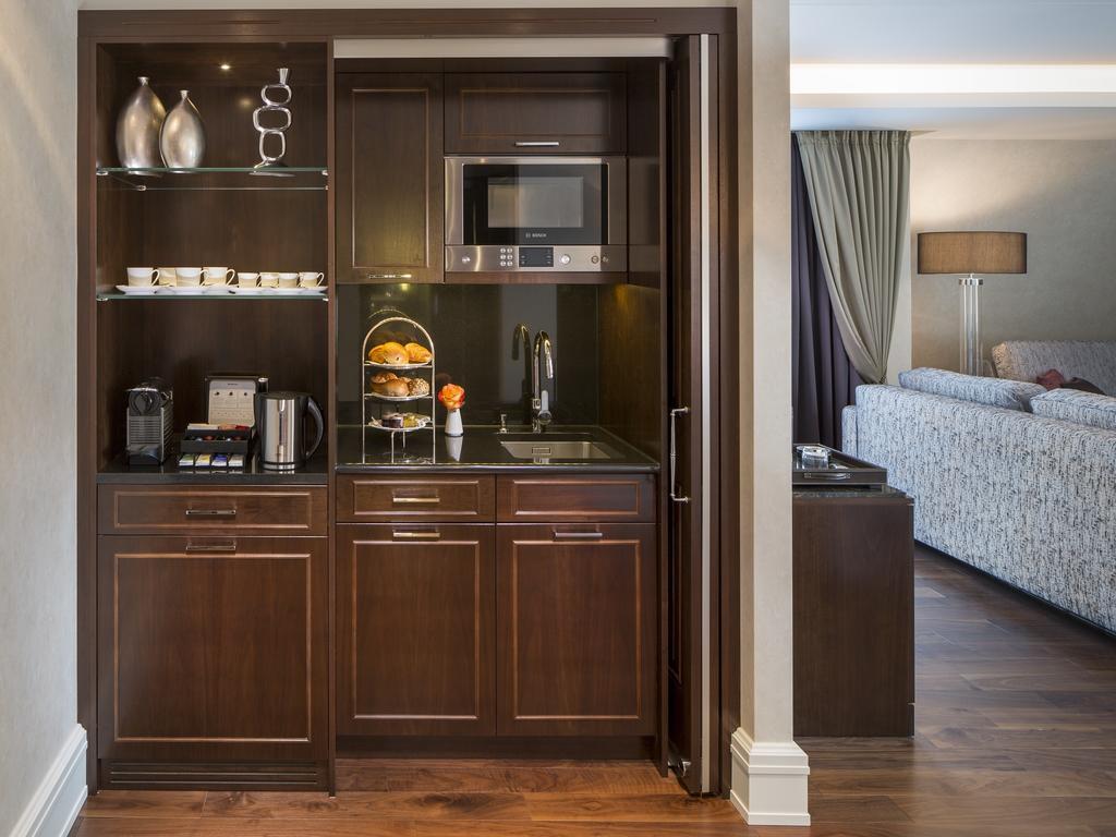 Capella Breidenbacher Hof Hotel 5*