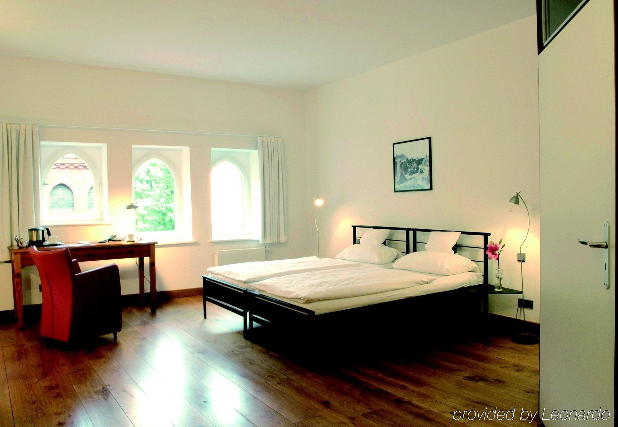 Mutterhaus 4* Dusseldorf