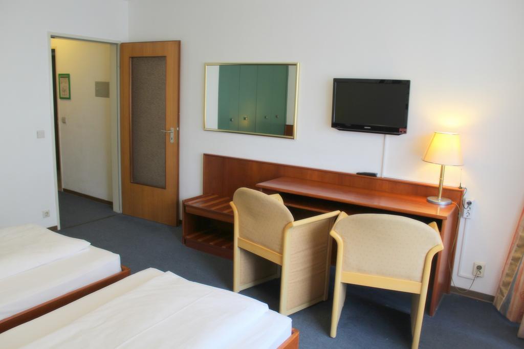 Acon 3* Dusseldorf