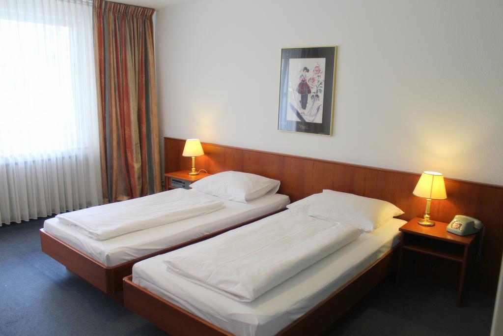Acon 3* Dusseldorf