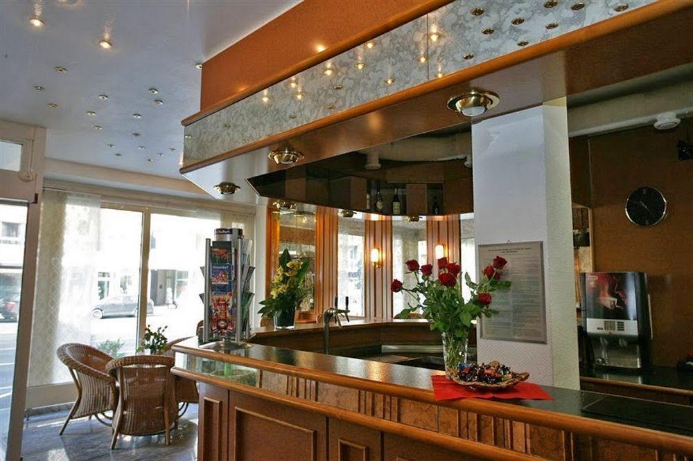 Hotel Antares 3*