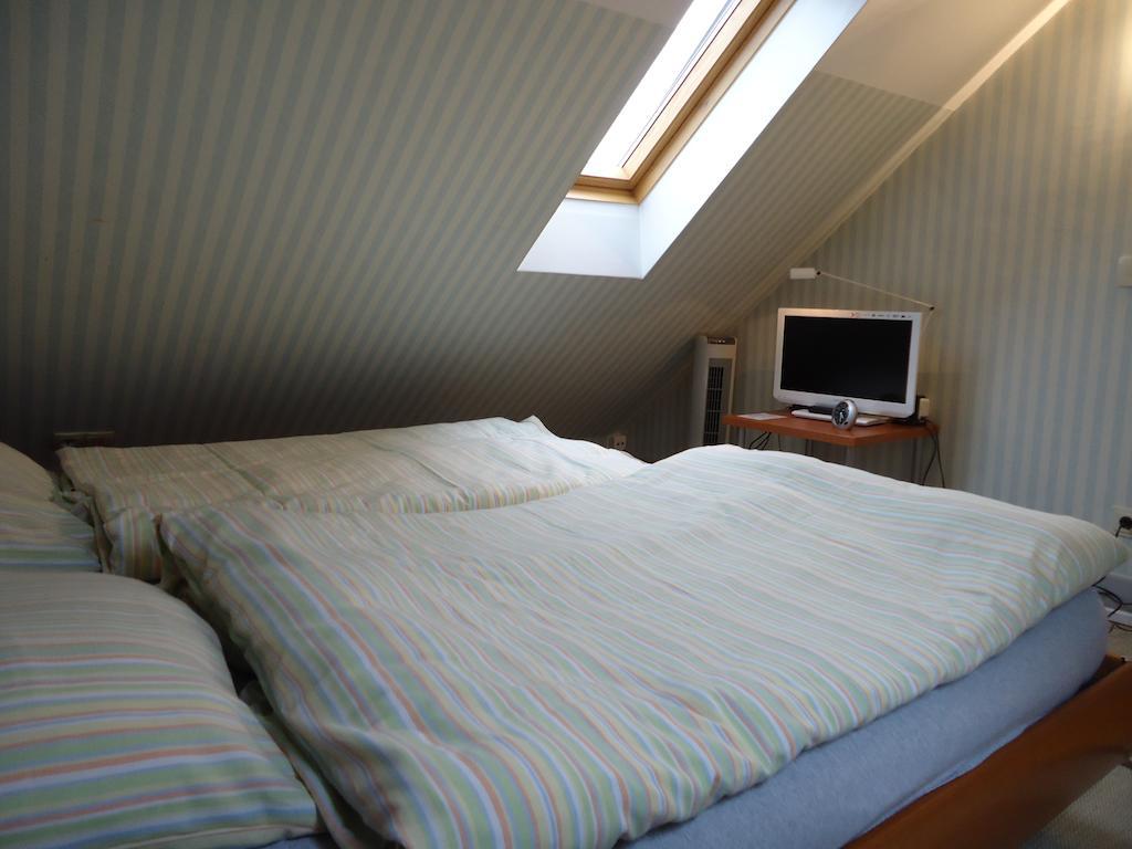 Air Boardinghouse Tulip Stockum, Zu Fuss - 3 Minuten Zur Messe Guest house Dusseldorf