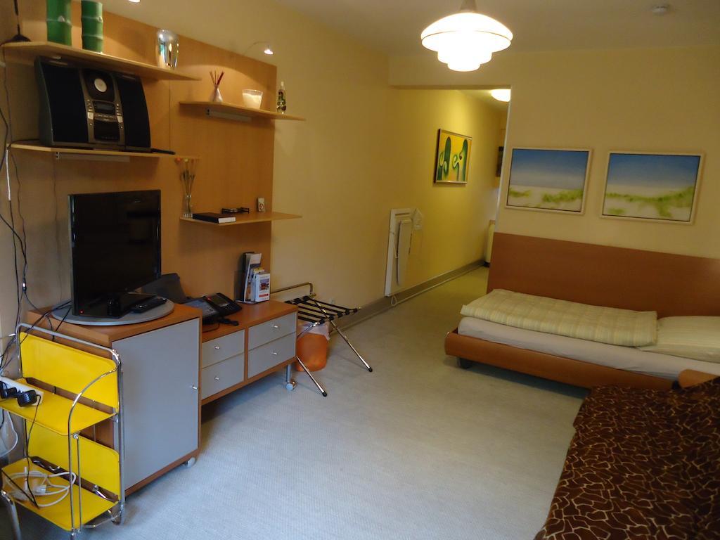 Air Boardinghouse Tulip Stockum, Zu Fuss - 3 Minuten Zur Messe Guest house 3*