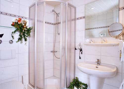 Flora Aparthotel 4*