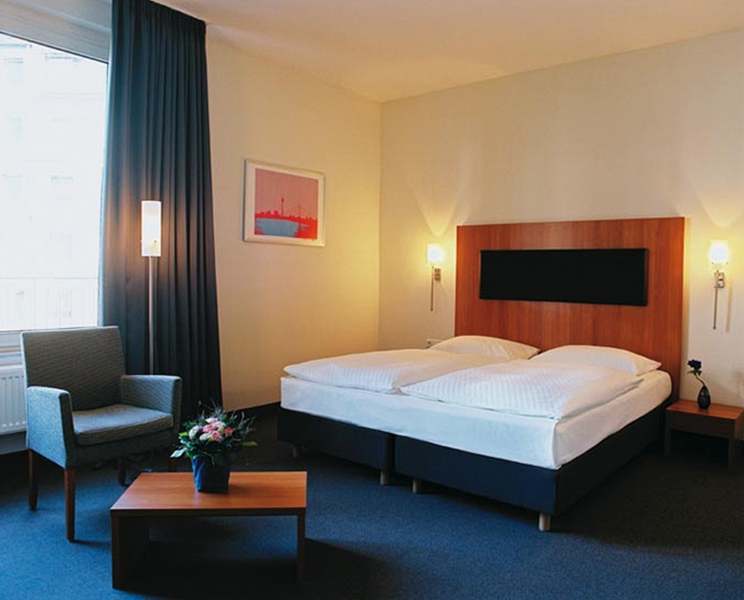Mitte 3* Dusseldorf