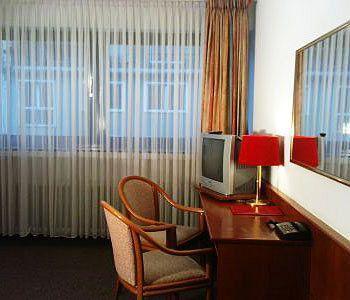 Hotel Acon
