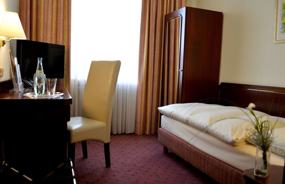 Trip Esplanade, Hotel 4*
