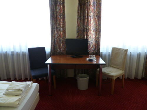 Domo Mondial Hotel 2*
