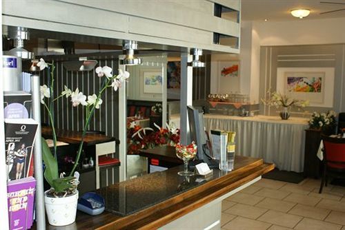 Hotel Acon