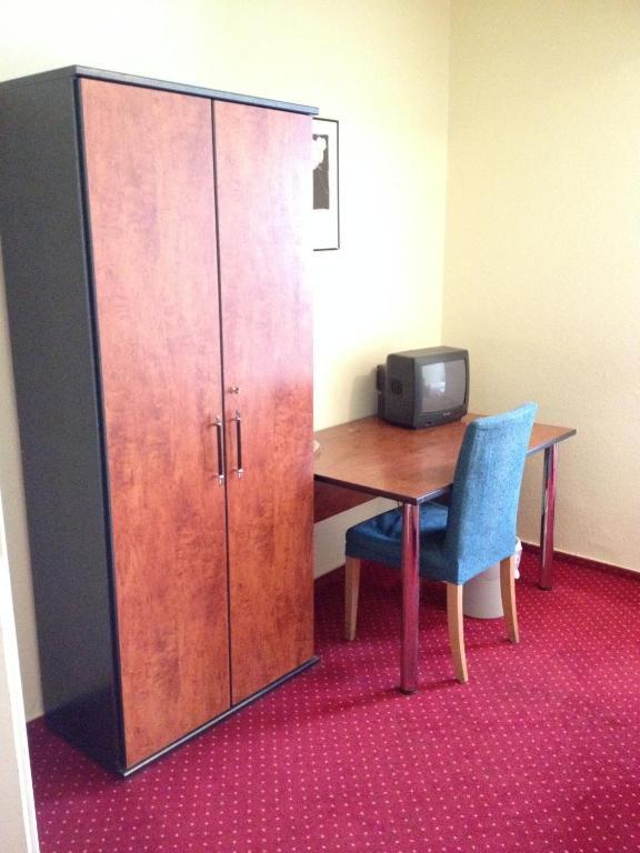 Domo Mondial Hotel 2*