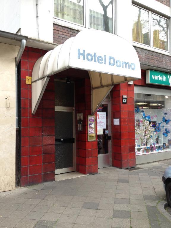 Domo Mondial Hotel 2*