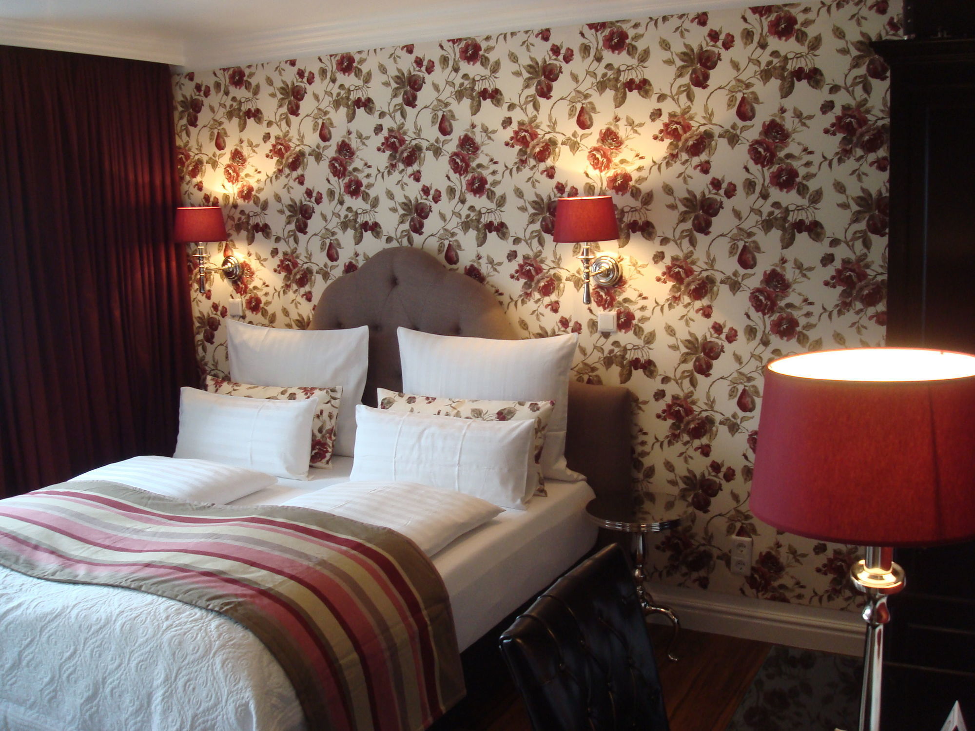 Sir&lady Astor 3* Düsseldorf
