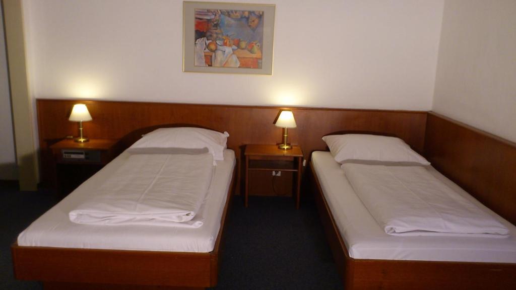 Hotel Acon 3*