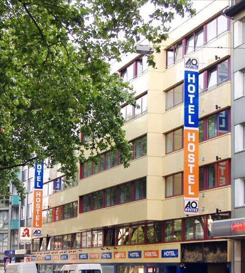 A&o Hauptbahnhof 2*